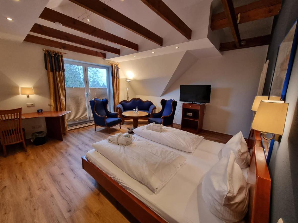 Hotel Osterkrug Husum  Exterior photo